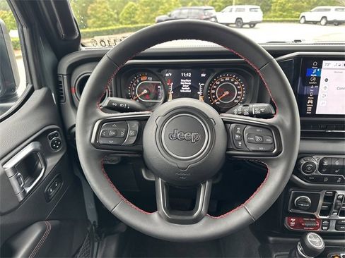 Used 2024 Jeep Wrangler Unlimited Rubicon image 21
