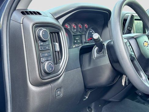 Used 2022 Chevrolet Silverado 1500 Custom AWD/4WD image 10