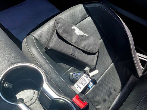 Used 2022 Ford Mustang Premium image 12