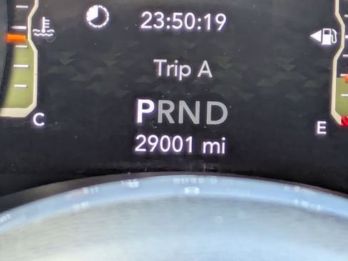 Used 2025 Jeep Wrangler Unlimited Sahara AWD/4WD image 59
