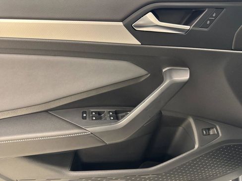 New 2026 Volkswagen Jetta SE image 10