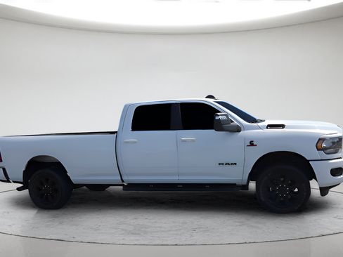 Used 2023 RAM 3500 Big Horn w/ Night Edition AWD/4WD image 12