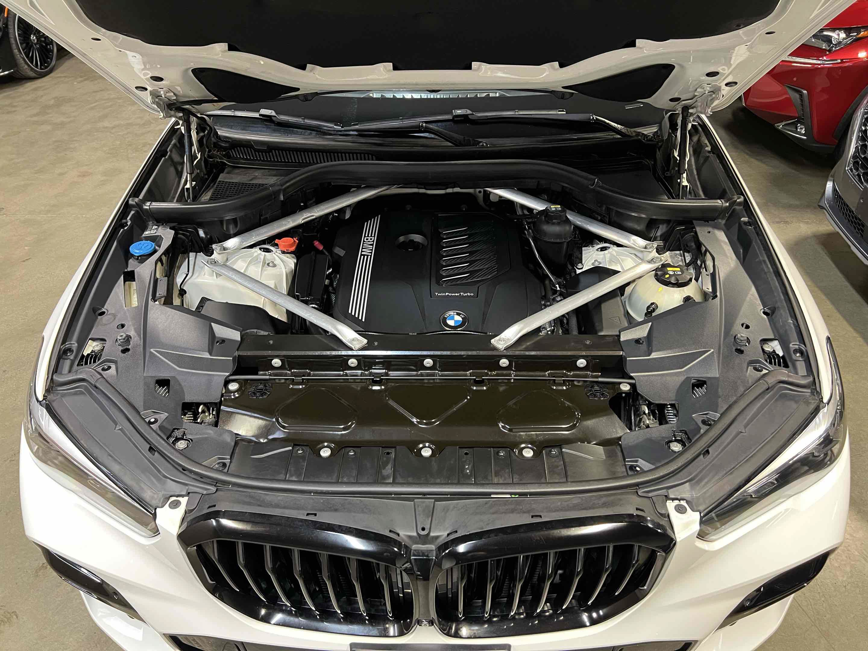 Used 2020 BMW X5 sDrive40i w/ M Sport Package RWD image 37
