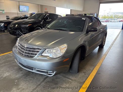 Used 2010 Chrysler Sebring LX w/ Convenience Group FWD image 1