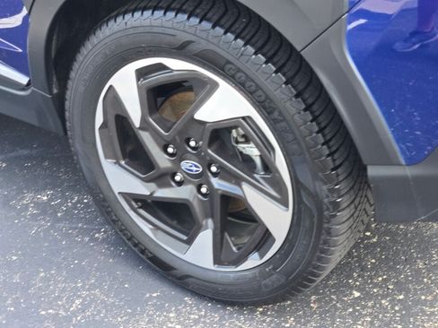 Used 2024 Subaru Crosstrek 2.5i Limited w/ Crosstrek Mirror Package AWD/4WD image 15
