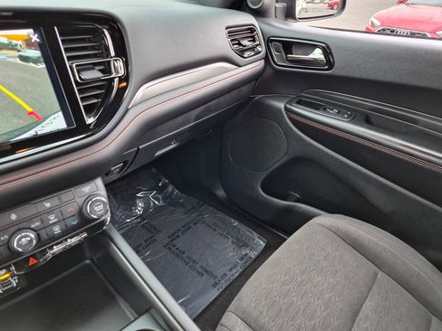Used 2025 Dodge Durango GT AWD/4WD image 31