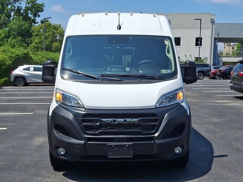 Used 2024 RAM ProMaster 2500 w/ Convenience Group FWD image 32