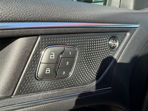 Certified 2022 Ford Edge Titanium image 19