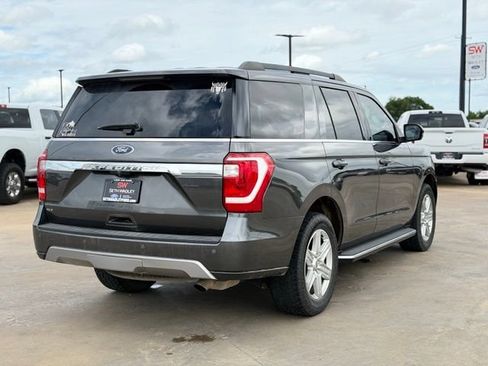 Used 2019 Ford Expedition XLT w/ Equipment Group 202A RWD image 7