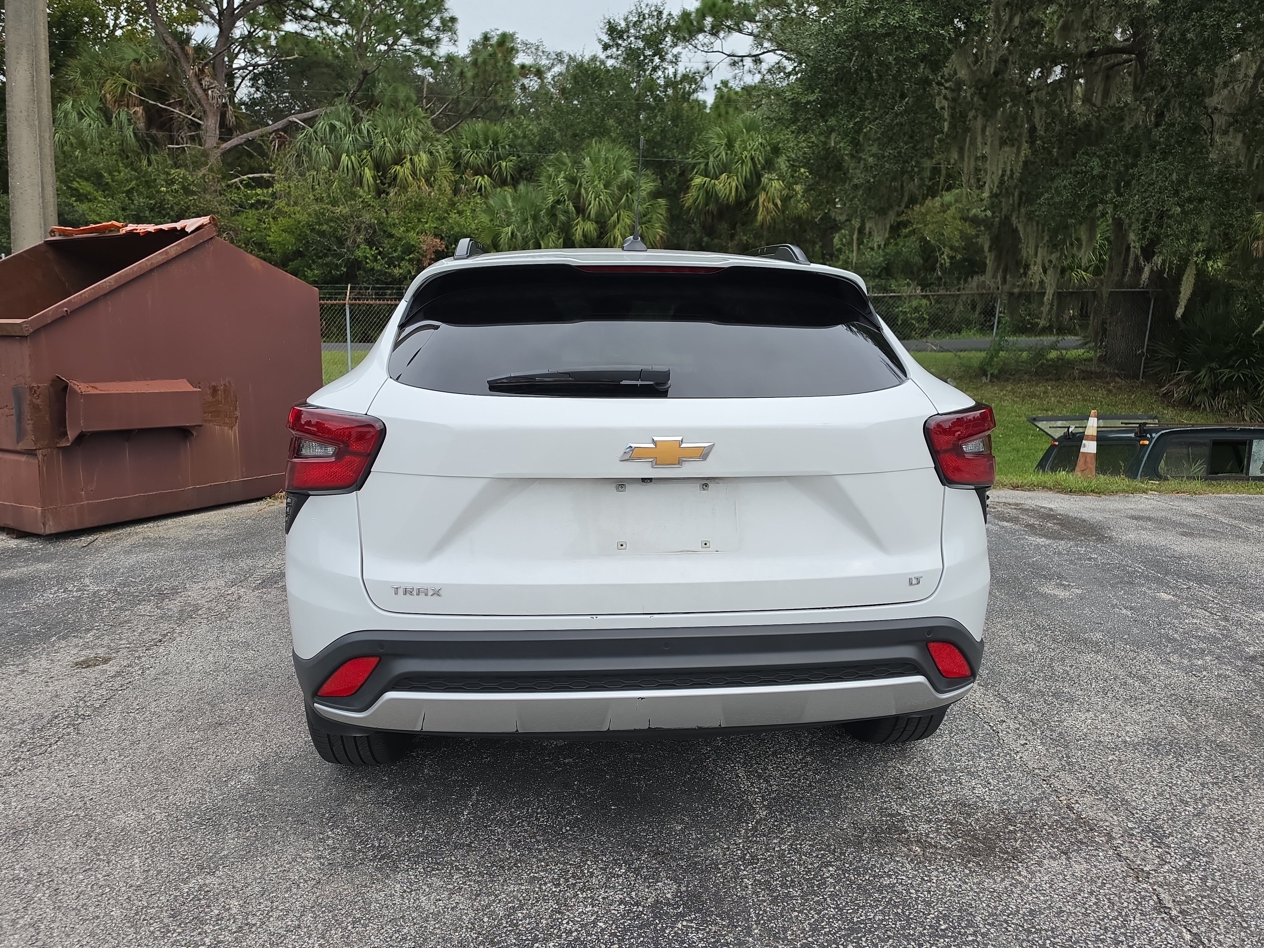 Used 2024 Chevrolet Trax LT w/ Driver Confidence Package FWD image 4