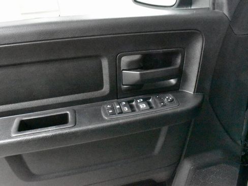 Used 2018 RAM 1500 Express w/ Express Value Package image 18