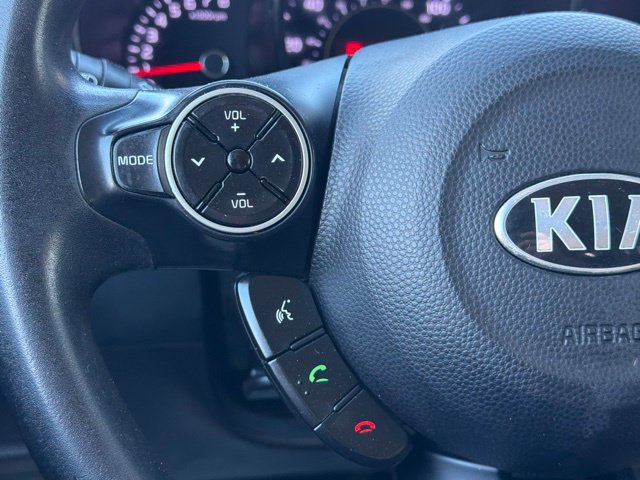 Used 2015 Kia Soul + FWD image 25