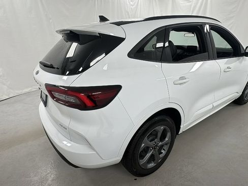 Used 2023 Ford Escape ST-Line image 3