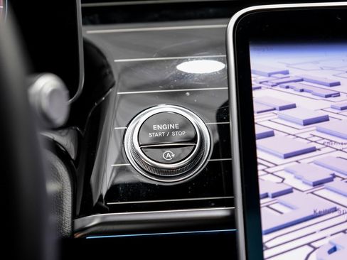 Used 2022 Mercedes-Benz S 500 4MATIC w/ AMG Line Package image 20