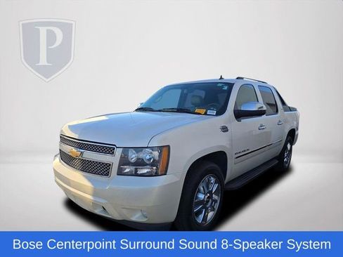 Used 2010 Chevrolet Avalanche LTZ image 10