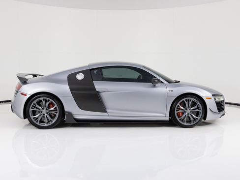 Used 2015 Audi R8 Competition image 2
