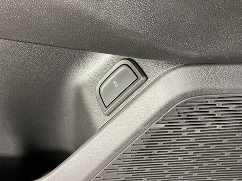 New 2025 Chevrolet Equinox ACTIV image 30