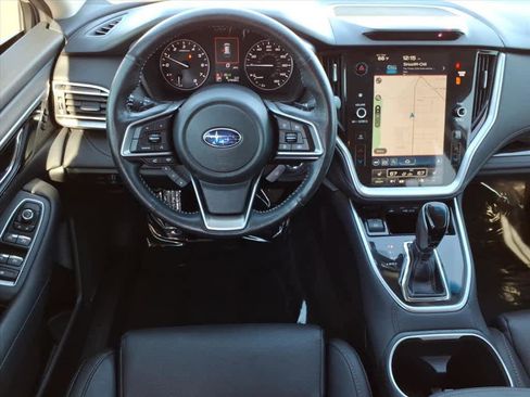 Certified 2022 Subaru Outback Limited image 32