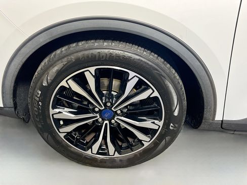 Used 2022 Ford Escape SE w/ SE Sport Appearance Package FWD image 13