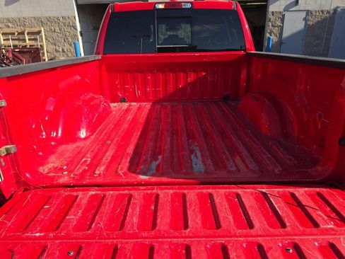 Used 2019 RAM 1500 Laramie AWD/4WD image 13