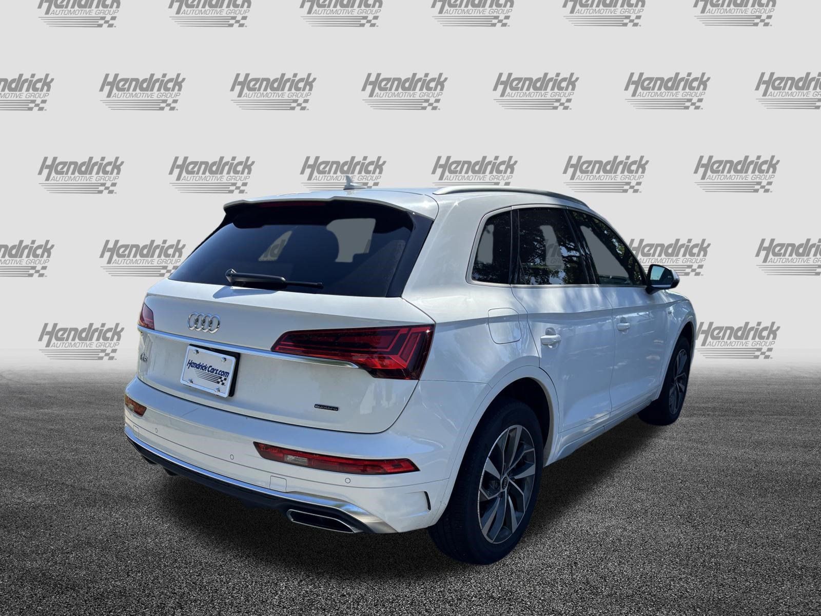 Used 2023 Audi Q5 2.0T Premium Plus w/ Premium Plus Package AWD/4WD image 11