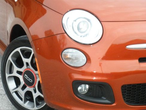 Used 2013 FIAT 500 Sport w/ Beats Audio Pkg FWD image 4
