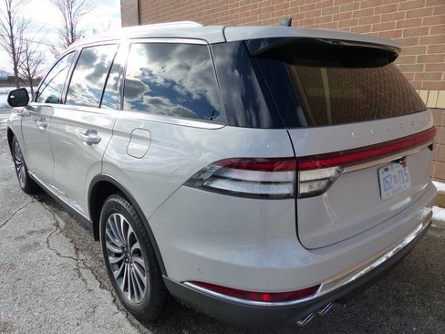 Used 2024 Lincoln Aviator Reserve w/ Equipment Group 201A image 6