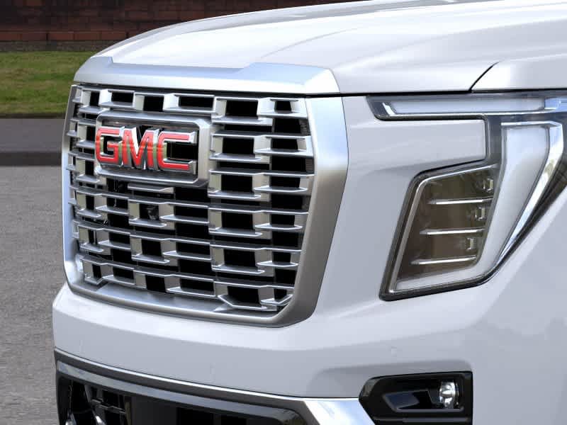 New 2026 GMC Yukon Denali w/ Denali Reserve Package AWD/4WD image 13
