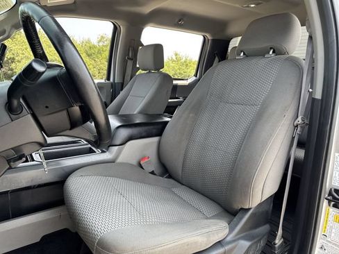 Used 2018 Ford F150 XLT w/ Equipment Group 302A Luxury RWD image 7