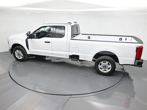 New 2026 Ford F350 XLT image 39