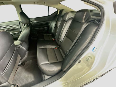 Used 2021 Nissan Altima 2.5 SR w/ SR Premium Package FWD image 26