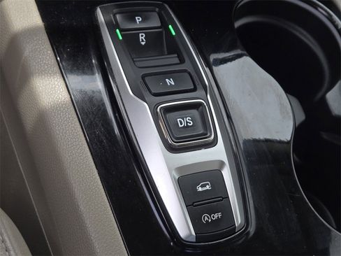 Used 2021 Honda Pilot Touring image 23