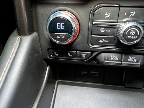 Used 2023 GMC Yukon AT4 w/ Technology Package image 23