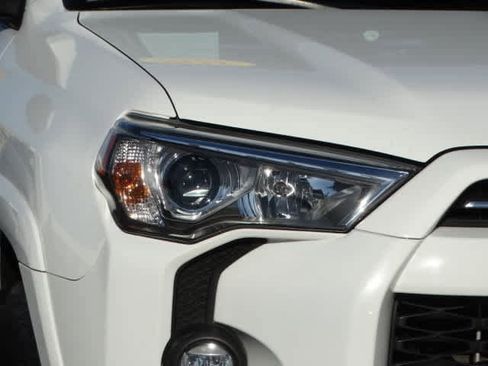 Certified 2021 Toyota 4Runner SR5 Premium image 5