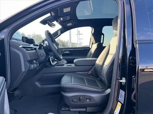 New 2025 GMC Sierra EV Denali image 32