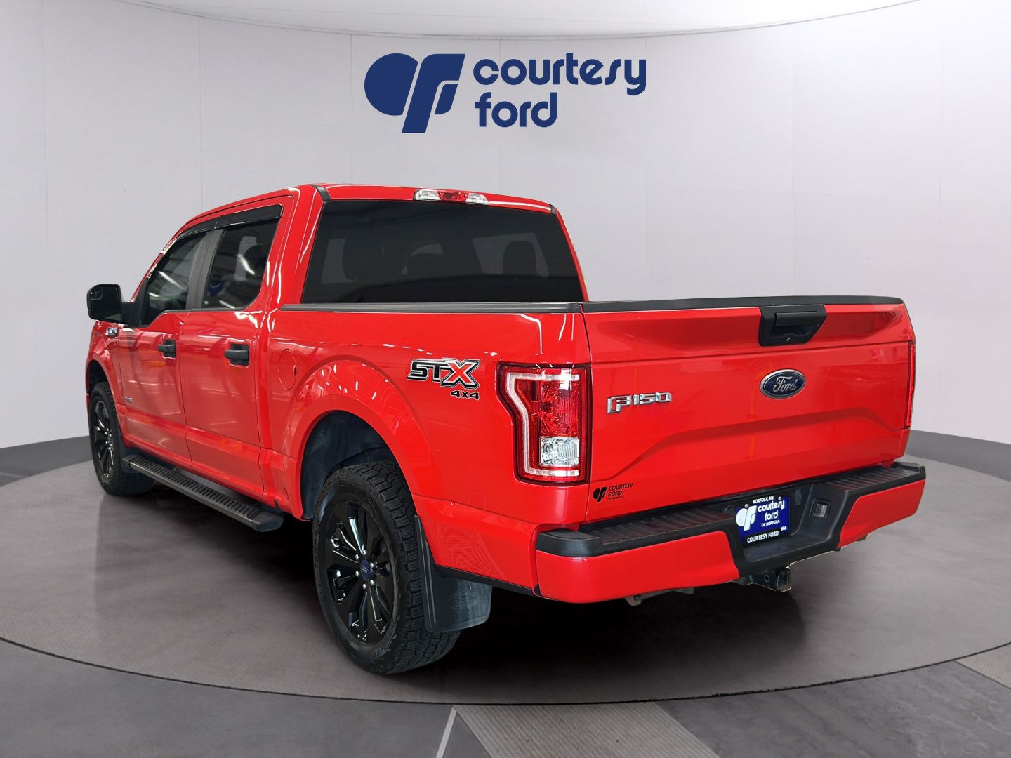Used 2017 Ford F150 XL w/ Equipment Group 101A Mid AWD/4WD image 5