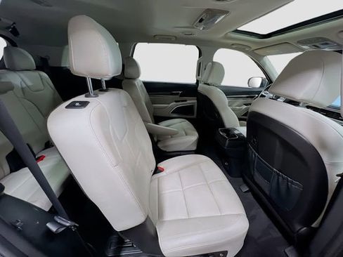 Certified 2022 Kia Telluride EX w/ EX Premium Package image 31
