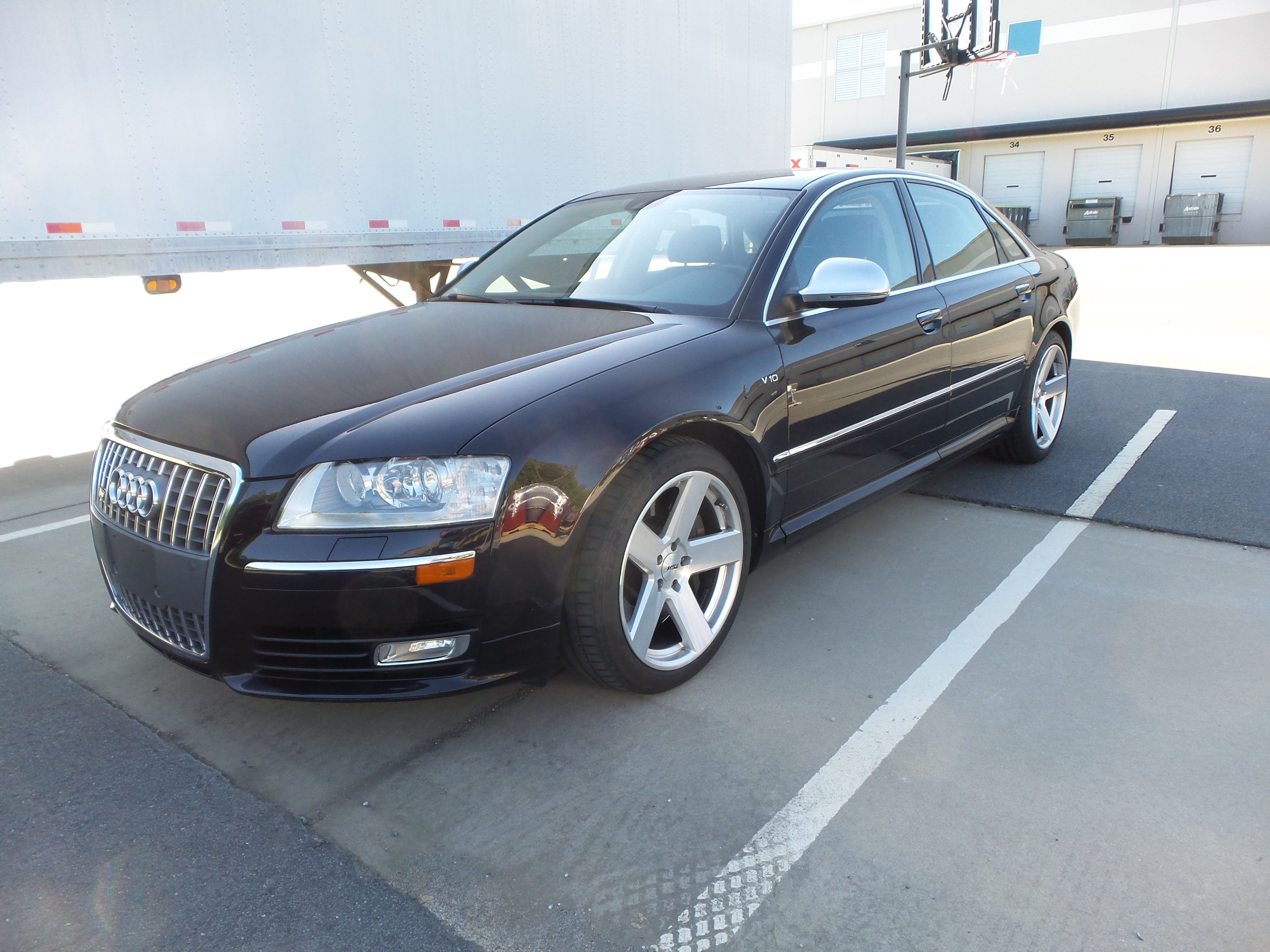 Used 2009 Audi S8 AWD/4WD image 1