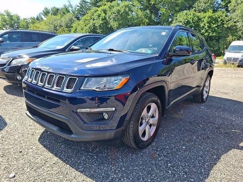Certified 2018 Jeep Compass Latitude w/ Cold Weather Group AWD/4WD image 3
