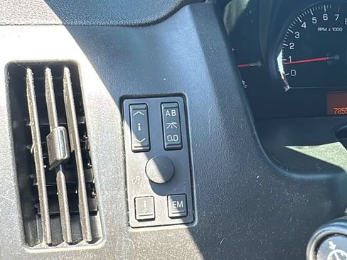 Used 2007 Cadillac STS V8 w/ Preferred Equipment Group AWD/4WD image 7