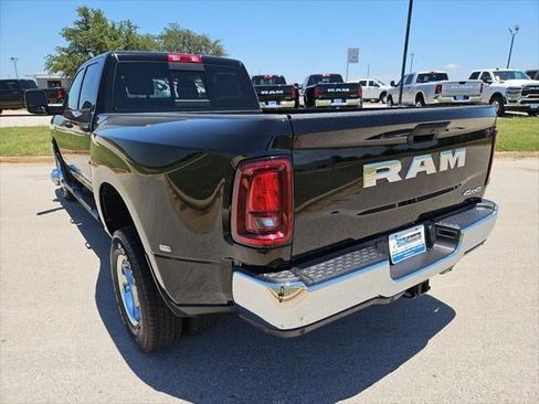 New 2026 RAM 3500 Tradesman AWD/4WD image 35