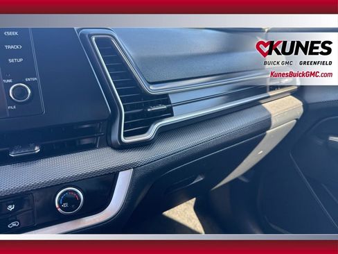 Used 2024 Kia Sportage LX FWD image 30