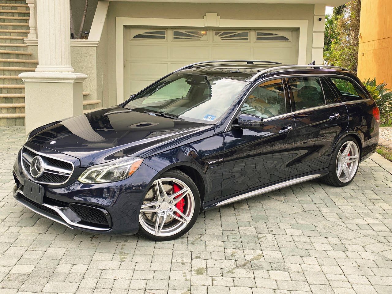 Used 2014 Mercedes-Benz E 63 AMG S-Model w/ Driver Assistance Package image 4