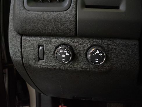 Used 2016 Chevrolet Colorado LT w/ LT Convenience Package AWD/4WD image 19