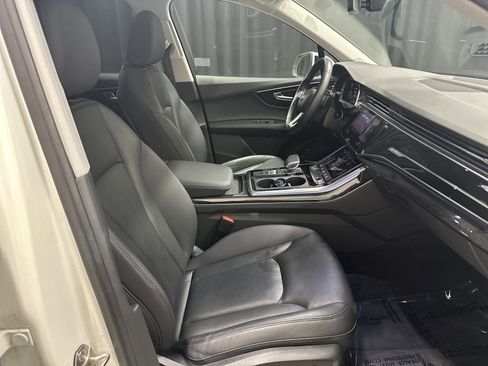 Used 2020 Audi Q7 3.0T Premium Plus image 34