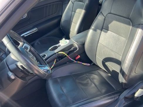 Used 2020 Ford Mustang Premium image 13