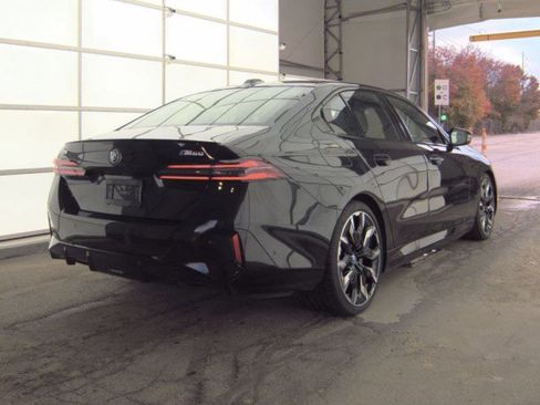 Used 2024 BMW i5 M60 w/ Premium Package image 2
