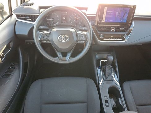 Used 2024 Toyota Corolla LE image 12