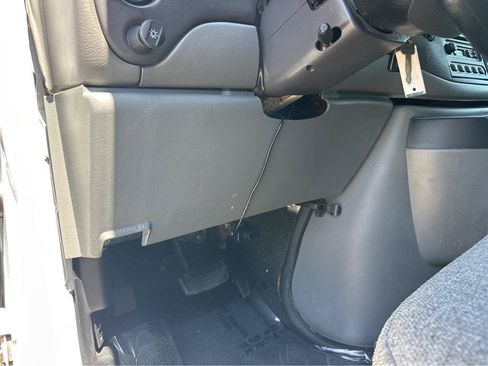 Used 2007 Ford E-150 and Econoline 150 RWD image 21