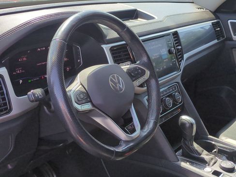 Used 2022 Volkswagen Atlas SEL Premium AWD/4WD image 17